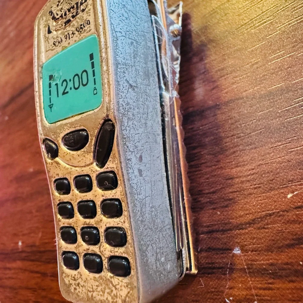 Vintage Style Cell Phone Metal Hair Clip